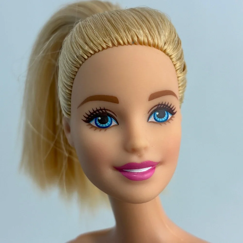 2015 Barbie Glitz & Glam Target Exclusive - Base Doll - For OOAK Customization
